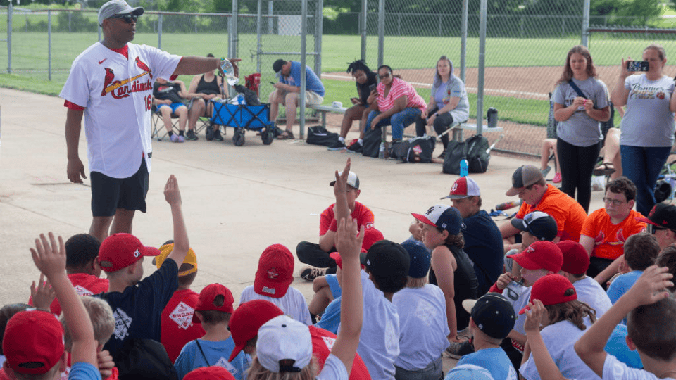 Cardinals Kids Clinic Returns to Farmington